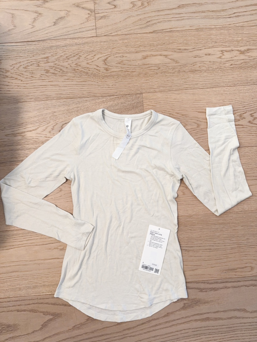 NWT hold tight long sleeve bone 4 Lululemon